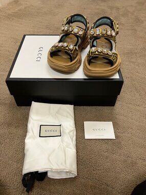 Gucci Crystal Embellished Sandals with dust bag and original box size 35.5